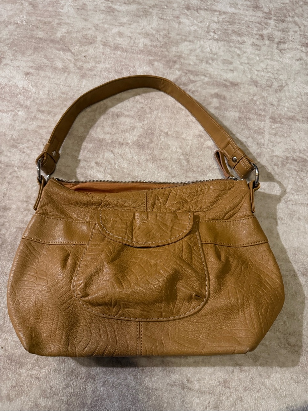 Women's Tan Vintage Shoulder Bag - Classic Textured Leather Style